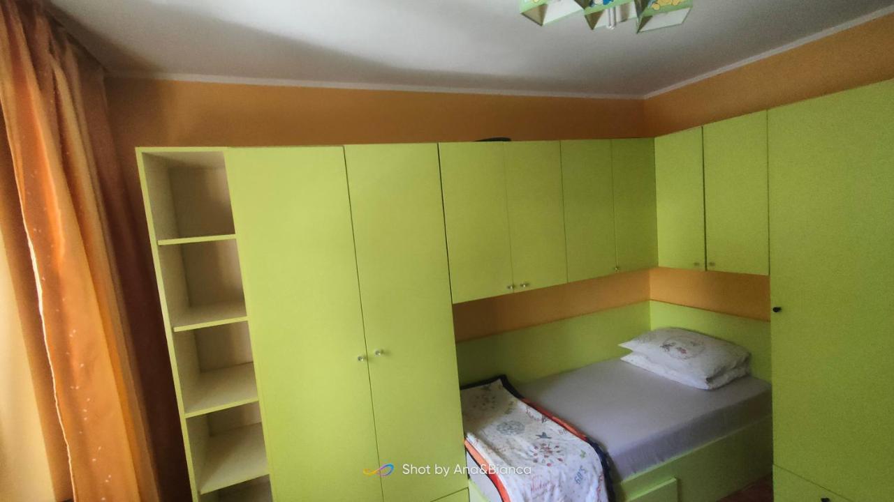 Duck Apartment Бухарест Экстерьер фото