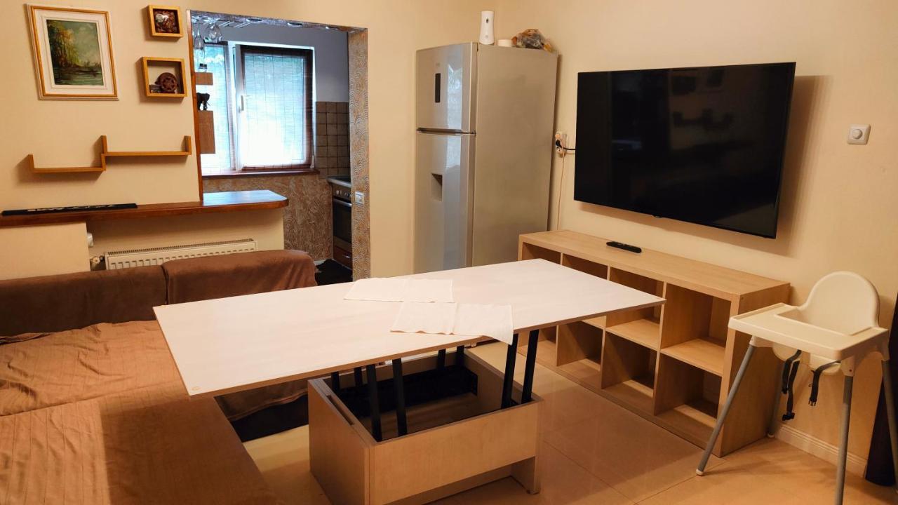 Duck Apartment Бухарест Экстерьер фото